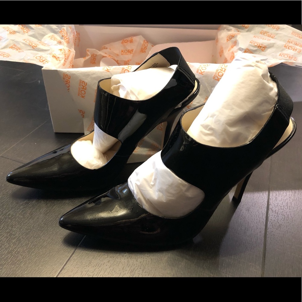 Like New Michael Kors Maya Pumps